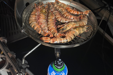 Yacht Me Up Cruzeiro Privado com Tudo Incluído Cannes Lérins SailUm dia na baía de Cannes com tudo incluído