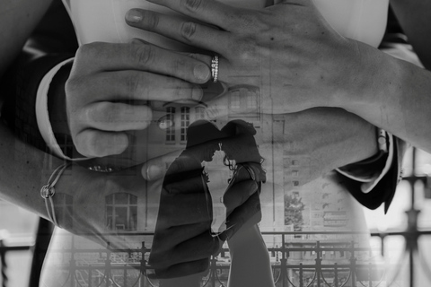 Levi: Professional engagement or after-wedding shoot