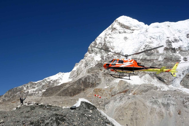 Visite à la base du camp de base de l'Everest en hélicoptère - 1 journée