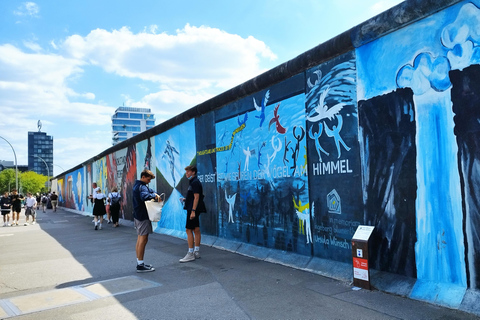 Berlin : Transfert privé en minibus avec chauffeur et guideTransfert privé de 3 heures en minibus avec chauffeur et guide