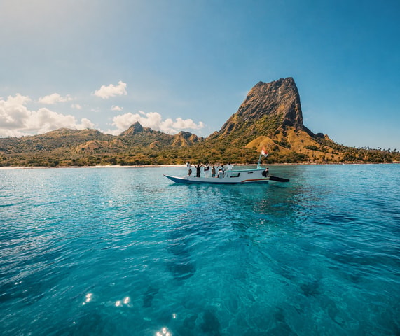 From Labuan Bajo: Waerebo & Nuca Molas 2D1N Premium Trip