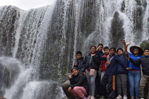 Giornata avventurosa ad Arequipa: cascata di Pillones e foresta rocciosa