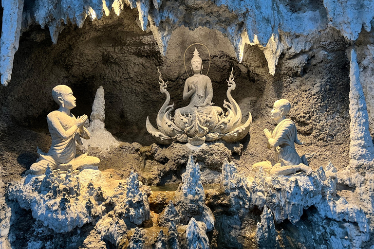 Chiang Mai: Chiang Rai-White-Blue-Big Buddha &amp; Lalitta Café[Privat] Chiang Rai-Weiß-Blau-Big Buddha &amp; Lalitta Café