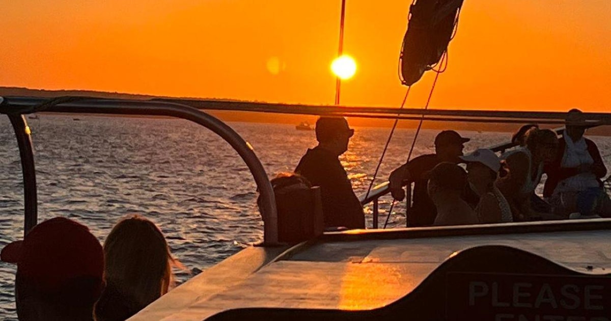 Von der Mellieha-Bucht auf Malta: Sonnenuntergangs-Kreuzfahrt zur Blauen Lagune | GetYourGuide