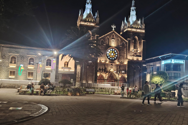 Quito: Baños de Agua Santa, Cotopaxi, Yambo Lagoon Tour, 2 days 1 night