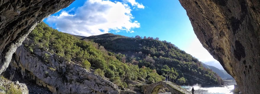 Une journée à Permet : baignade dans les thermes et le canyon de Langarica