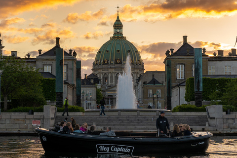 Copenhagen: Hidden Gems 2hr Social Boat Tour