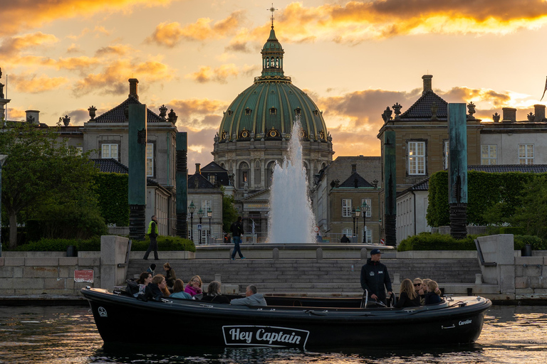 Copenhagen: Hidden Gems 2hr Social Boat Tour