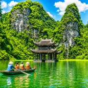 Ninh Binh Cycling & Jeep Tour: Trang An, Bich Dong, Mua Cave