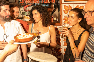 Madrid: Tapas & Wine Tasting Tour with Local Guide