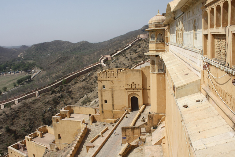 6-Daagse Exotische Gouden Driehoek Tour met Varanasi Van : DelhiRondreis (zonder accommodatie)