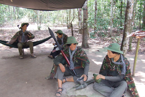 Depuis Ho Chi Minh Ville : Excursion de luxe en hors-bord dans les tunnels de Cu ChiAu départ de Ho Chi Minh Ville : Excursion de luxe en hors-bord dans les tunnels de Cu Chi