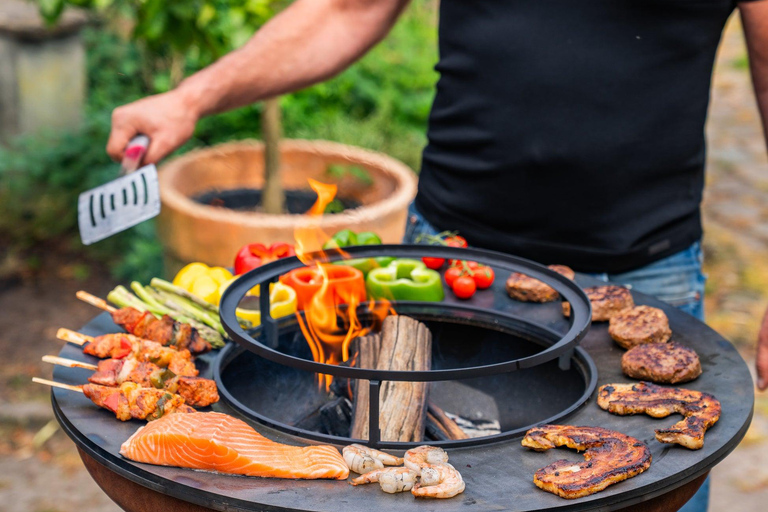 ‏4x4 Adventure: Outdoor BBQ, Games & Cinema in Brașov