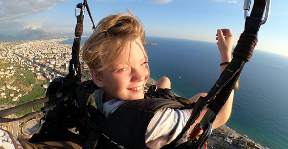 Alanya: Tandem Paragliding Flight with Transfer