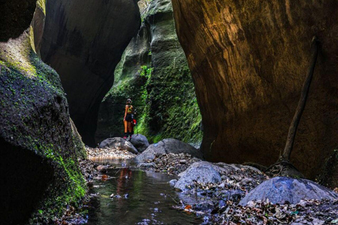 From San Salvador: Hiking the Devil's Alley