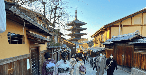 Kyoto: Gion, Ninenzaka & Kiyomizudera Walking Tour 4 Hrs