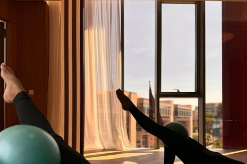 Tirana: Pilates or Yoga Class with Sauna and Snacks