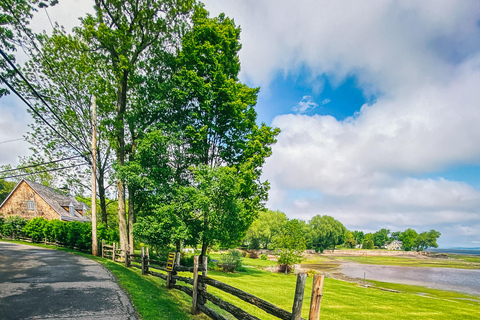 Quebec City - Scooter Guided Tour on Ile d'Orléans Quebec City: Scooter Tour on Ile d'Orleans chocolate berries