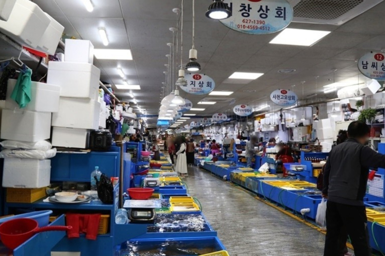 Busan: Local Market, Jokbal Dinner, and Beach Experience