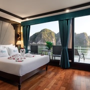 2-Day Luxury Lan Ha Bay 5★ Cruise with Private Balcony & Bathtub 2-Day Luxury Lan Ha Bay 5★ Cruise with Private Balcony & Bathtub