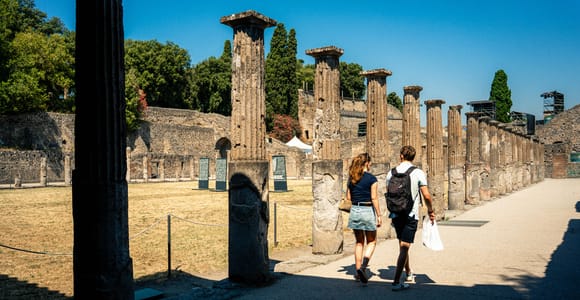 Ab Rom: VIP-Tagestour nach Pompeji und Sorrent mit Mittagessen