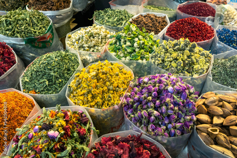 Bakou : Visite du bazar - Saveurs, artisanat et doux souvenirs