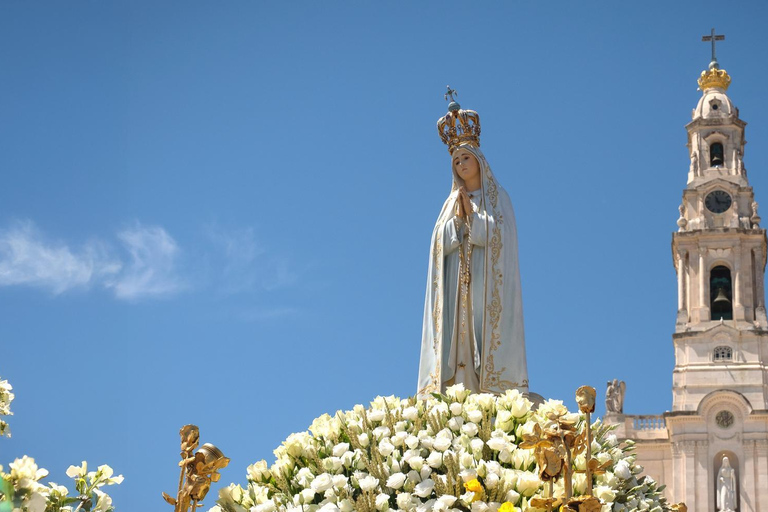 From Lisbon: Tomar and Fátima Day Trip with Guide