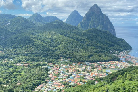 St. Lucia: Private Customizable Day Tour with Driver