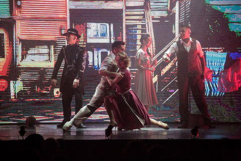 Tango Show in Madero Tango Dinner and Tango Show - Executive