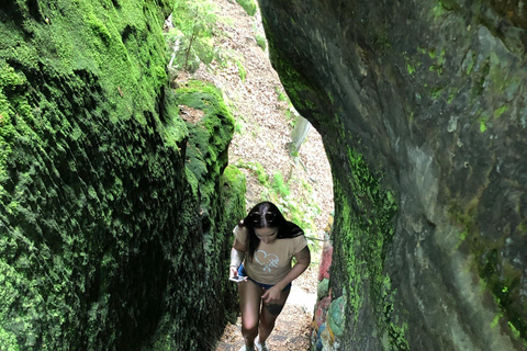 Rochas de Adršpach - excursão de dia inteiro com transporte e comida local