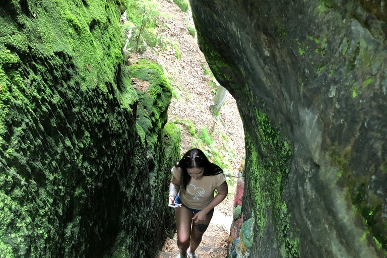 Rochas de Adršpach - excursão de dia inteiro com transporte e comida local