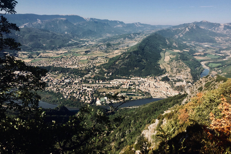 Vertigo hike: the Trou de l'Argent cave from Sisteron