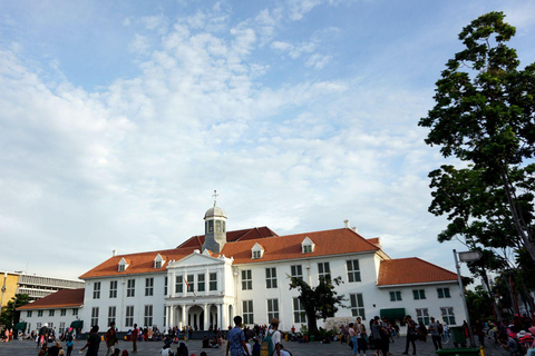 Jakarta: Tour Nationaal Monument, Moskee en Oude StadPrivétour met meertalige gids