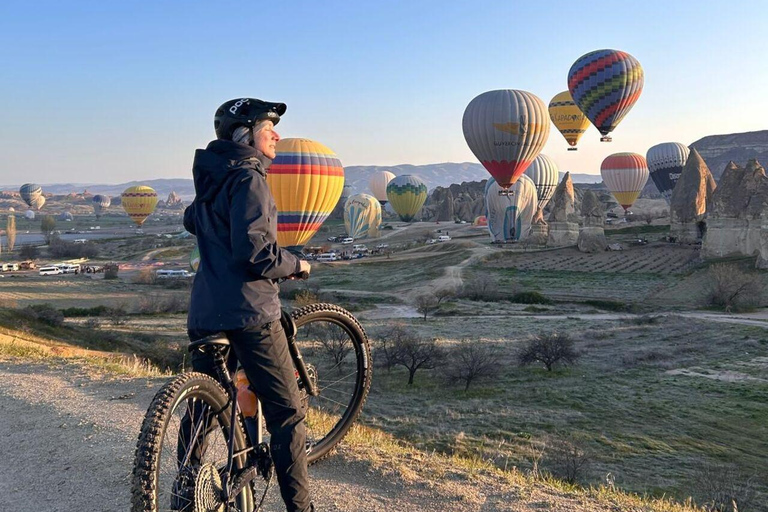 Cappadocia: Sunrise Mountain Bike Ride & Balloon Views