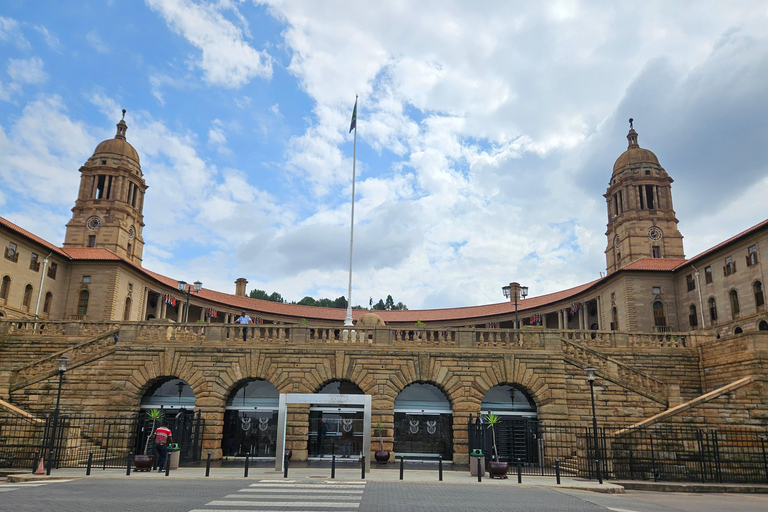 Pretoria Tour-Voortrekker Monument, Town, Union BuildingsPretoria Tour-Voortrekker Monument, Town, Union Buildings etc