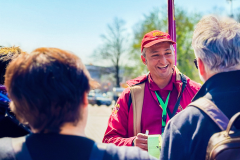 Berlin: Hop-On/Hop-Off Sightseeing Bus mit Bootsoptionen48-Stunden-Bustour, Currywurst und Rundgang