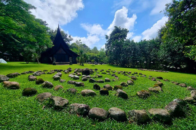 Chiang Rai 3 świątynie, Złoty Trójkąt i rejs łodzią przez cały dzień