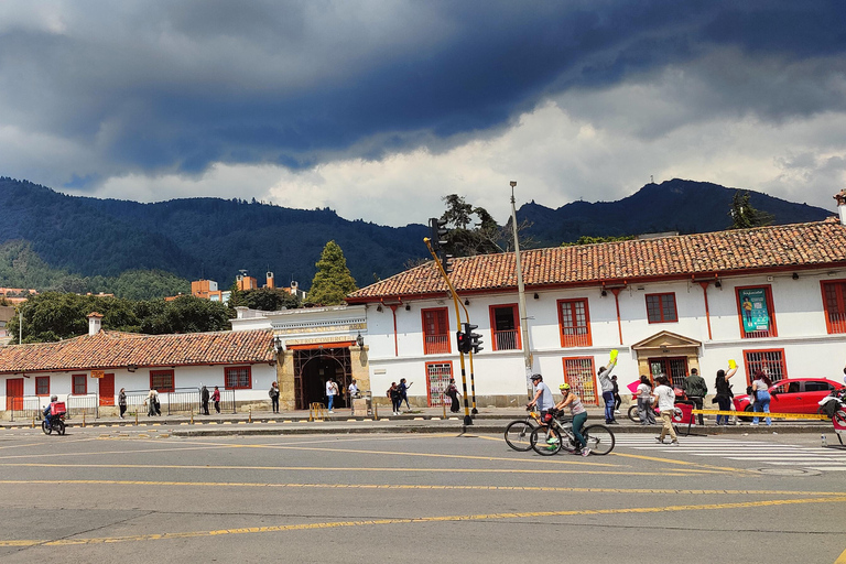 Bogotá: Usaquén Walking Tour + Sunday Arts Market Monday to Saturday – 2.5 hours