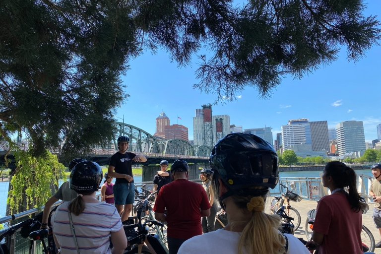 Portland: begeleide fietstocht met brouwerijbezoekRondleiding met eBike