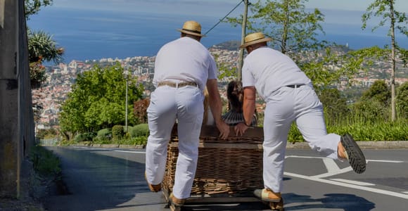 Funchal: Monte Toboggan & Old Town Private Tuk-Tuk Tour