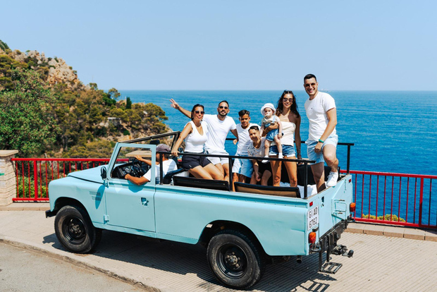 Costa Brava: tour in 4x4 d'epoca tra Lloret de Mar e luoghi segreti