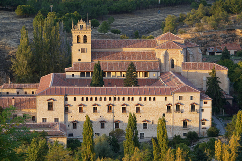 Segovia: Private Minivan Tour from Madrid