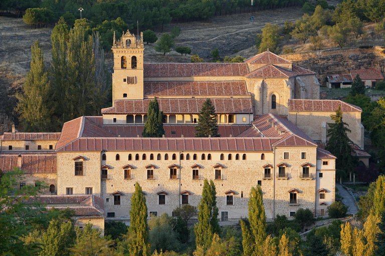 Segovia: Private Minivan Tour from Madrid
