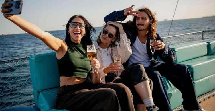 Barcelona: Sunset Sailing Cruise with Live Music photo 10