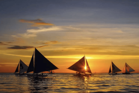 Boracay: Passeio de barco ao pôr do sol em Paraw com fotos