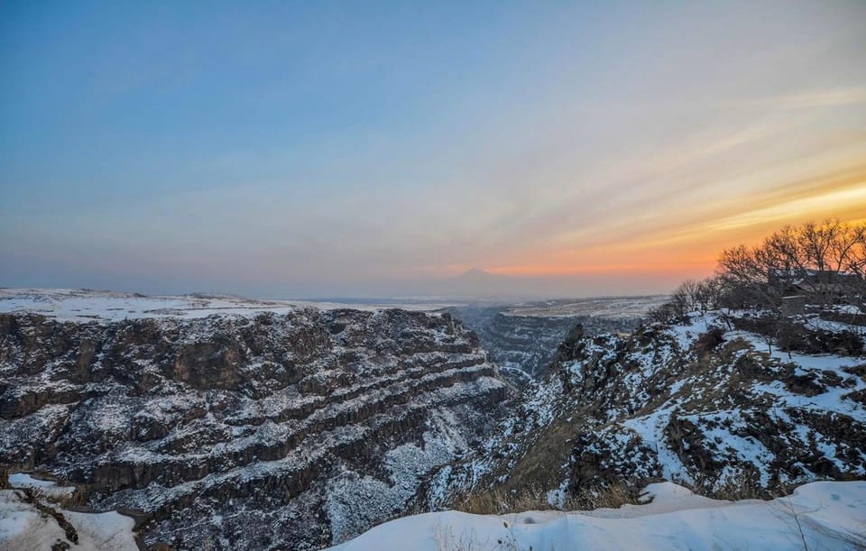 Escursione privata di un giorno ad Amberd, Saghmosavank e al Monumento