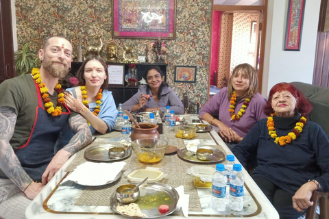 Talk to Locals and enjoy Home Cooked 3-course Meal in Delhi As per Time Chosen - Breakfast, Lunch or Dinner