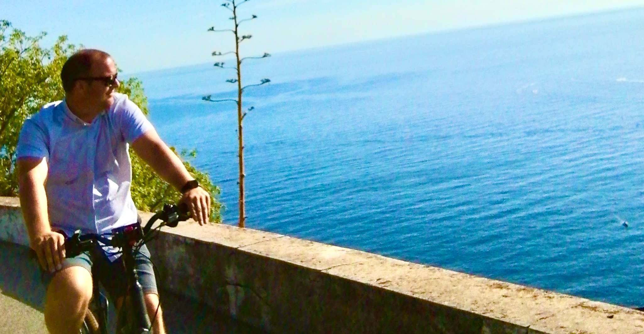 Nice, Bay of Villefranche Excursão de bicicleta elétrica de 5 horas - Hizvo
