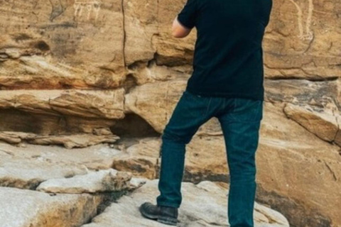 AlUla: Full-Day 4x4 Tour with Scenic Stops