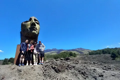 Da Siracusa: Tour di un giorno sull'Etna con trekking, vino e cibo